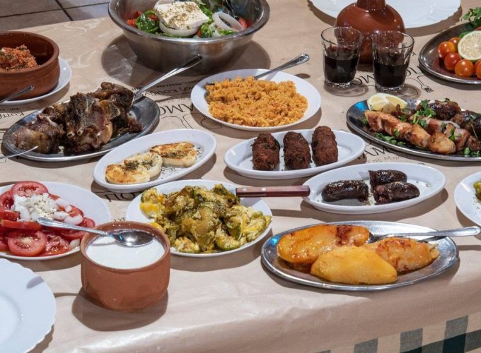 Sunday Lunch: Authentic Greek Family Dining in Athens